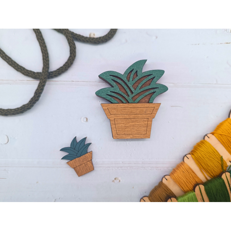 Caisse en bois pour aiguilles. Succulente KF056/115 par Wizardi