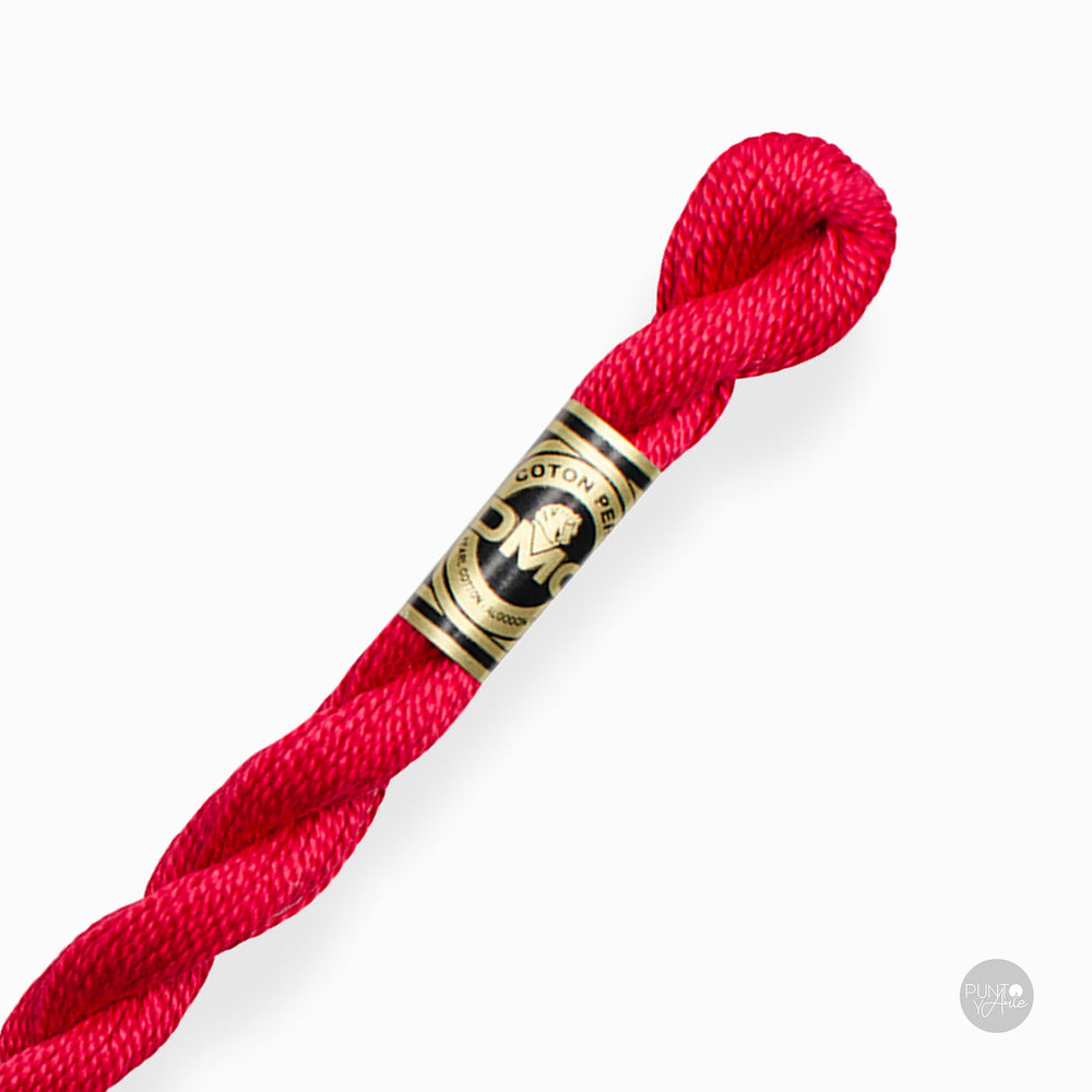 Écheveau de fil de coton Perle DMC épaisseur 3 à 15 m : élégance et polyvalence dans votre broderie