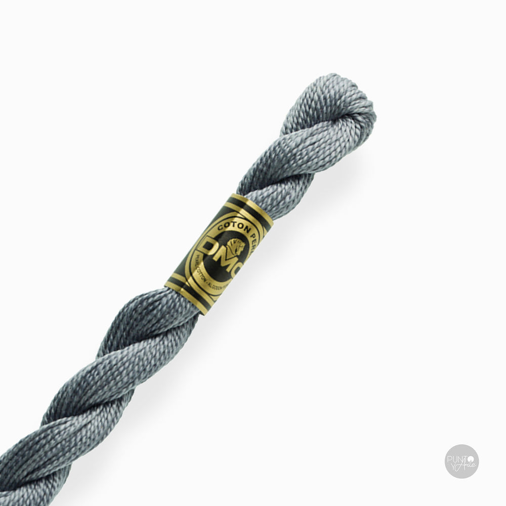 Écheveau de fil de coton Perle DMC épaisseur 3 à 15 m : élégance et polyvalence dans votre broderie