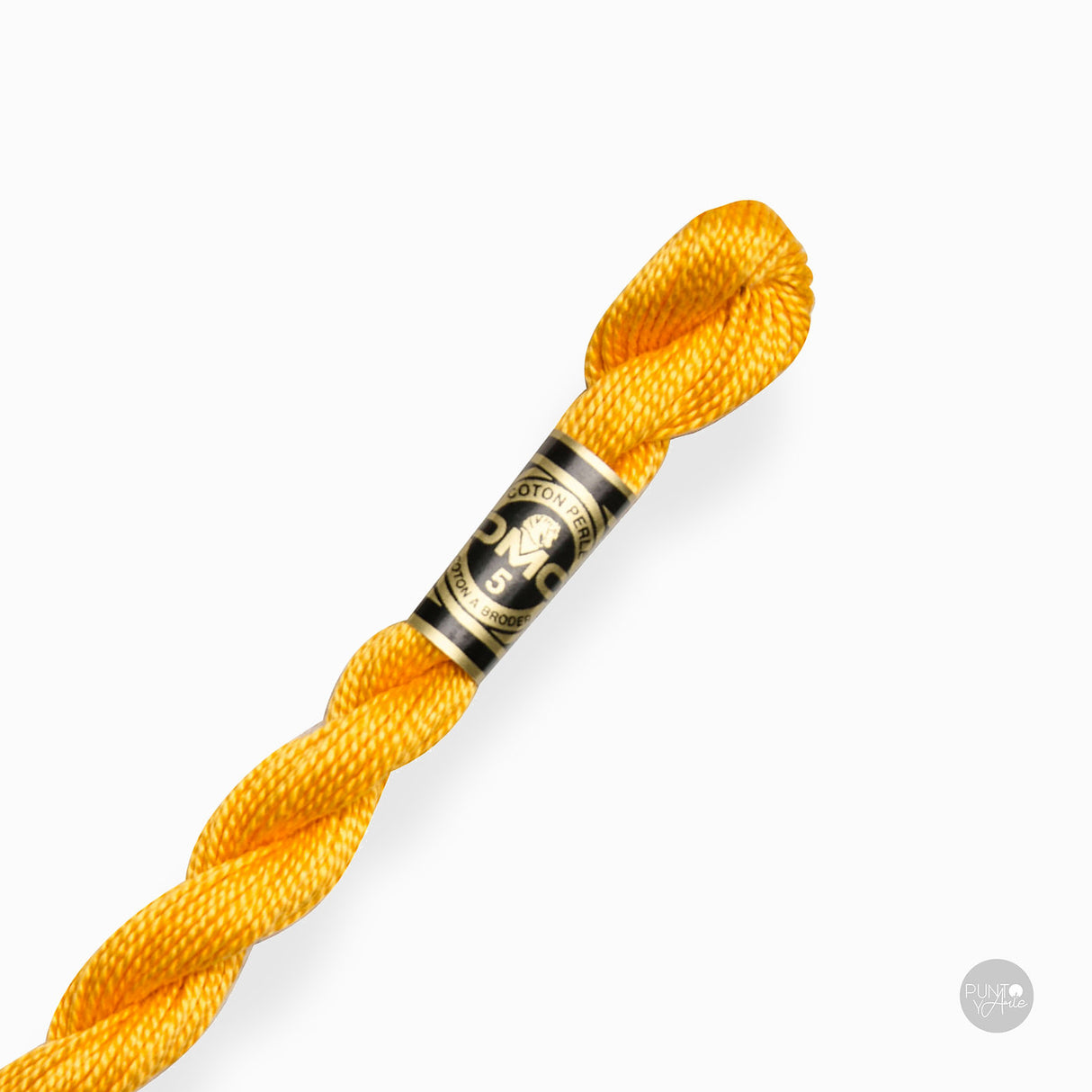 Écheveau de fil de coton Perle DMC épaisseur 3 à 15 m : élégance et polyvalence dans votre broderie