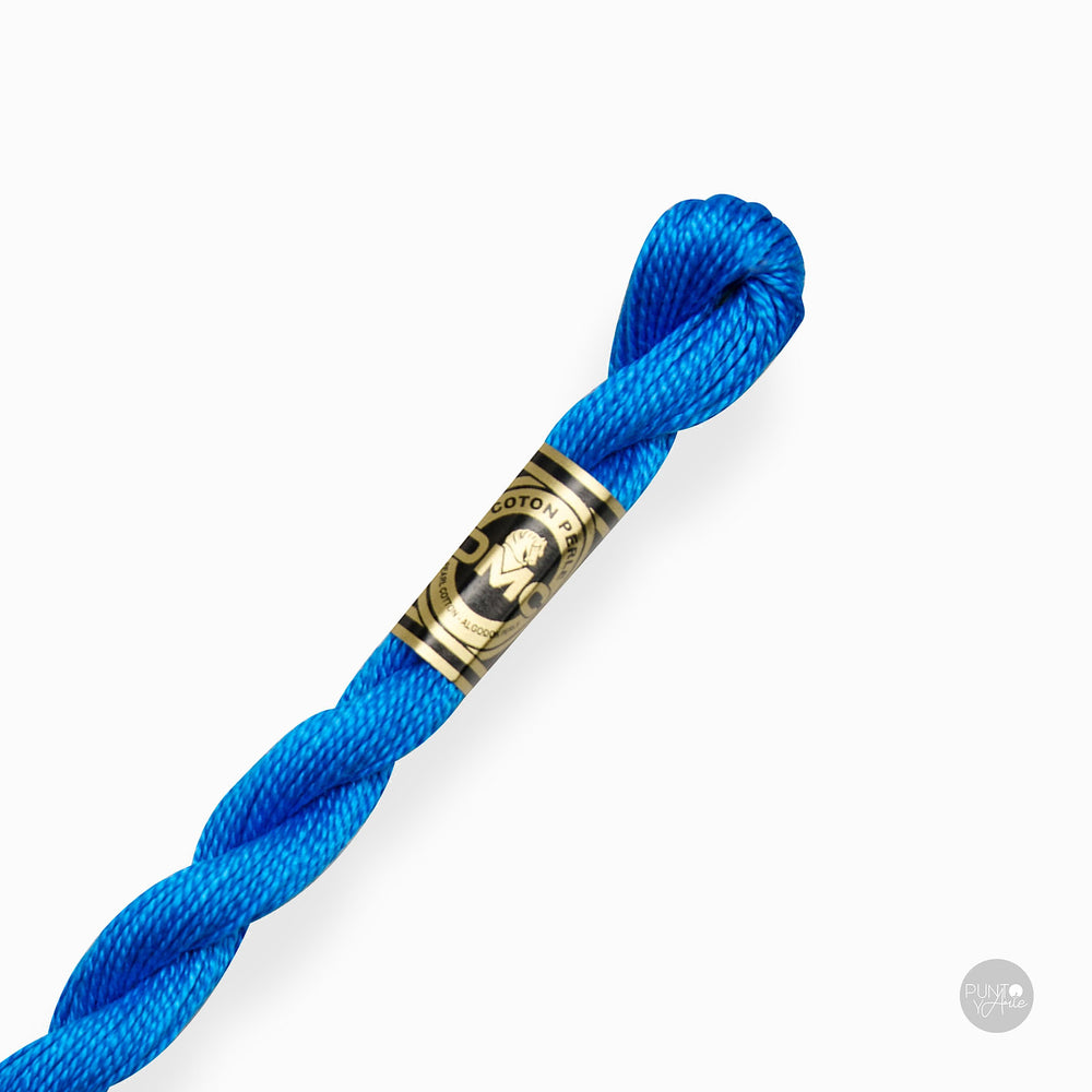Écheveau de fil de coton Perle DMC épaisseur 3 à 15 m : élégance et polyvalence dans votre broderie