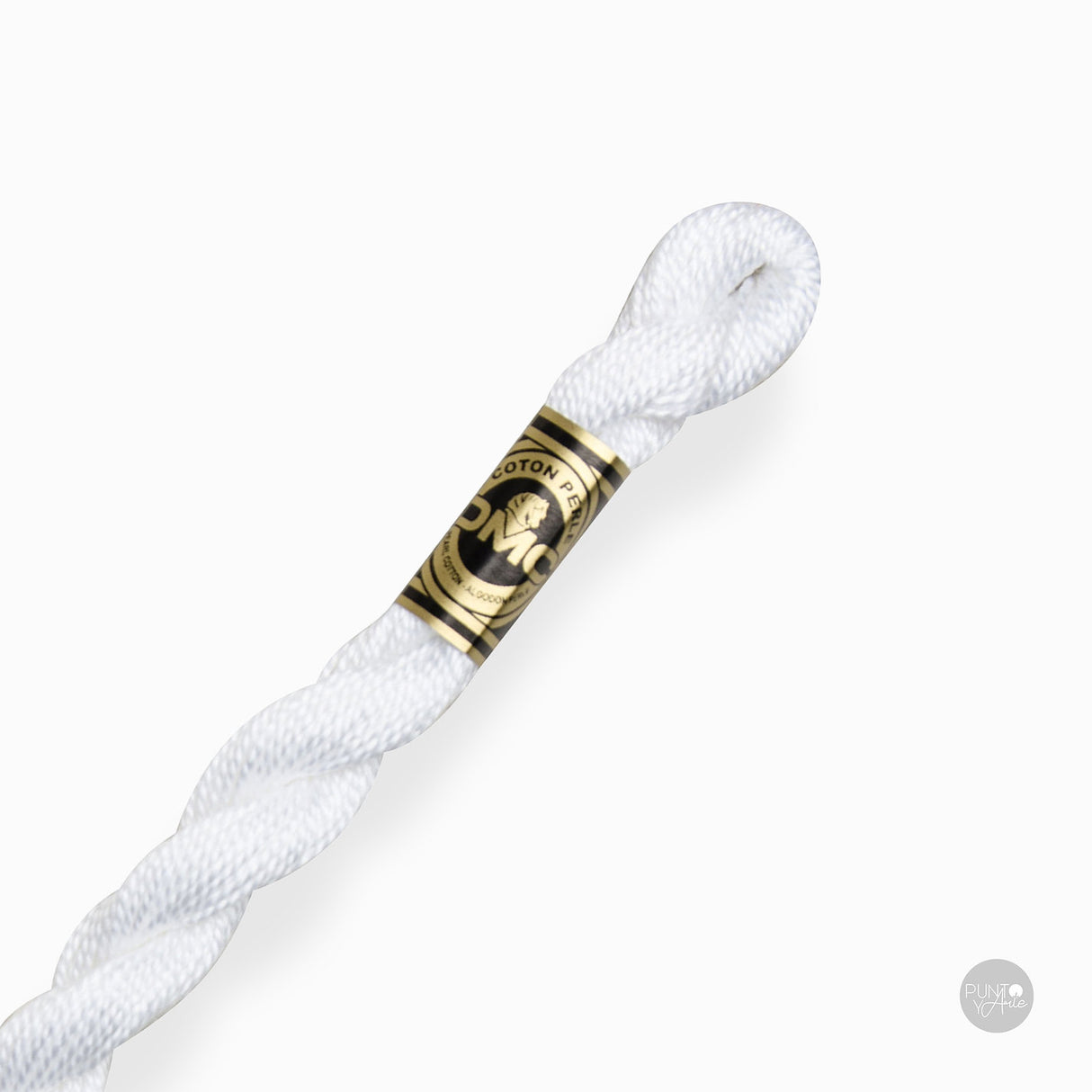 Écheveau de fil de coton Perle DMC épaisseur 3 à 15 m : élégance et polyvalence dans votre broderie