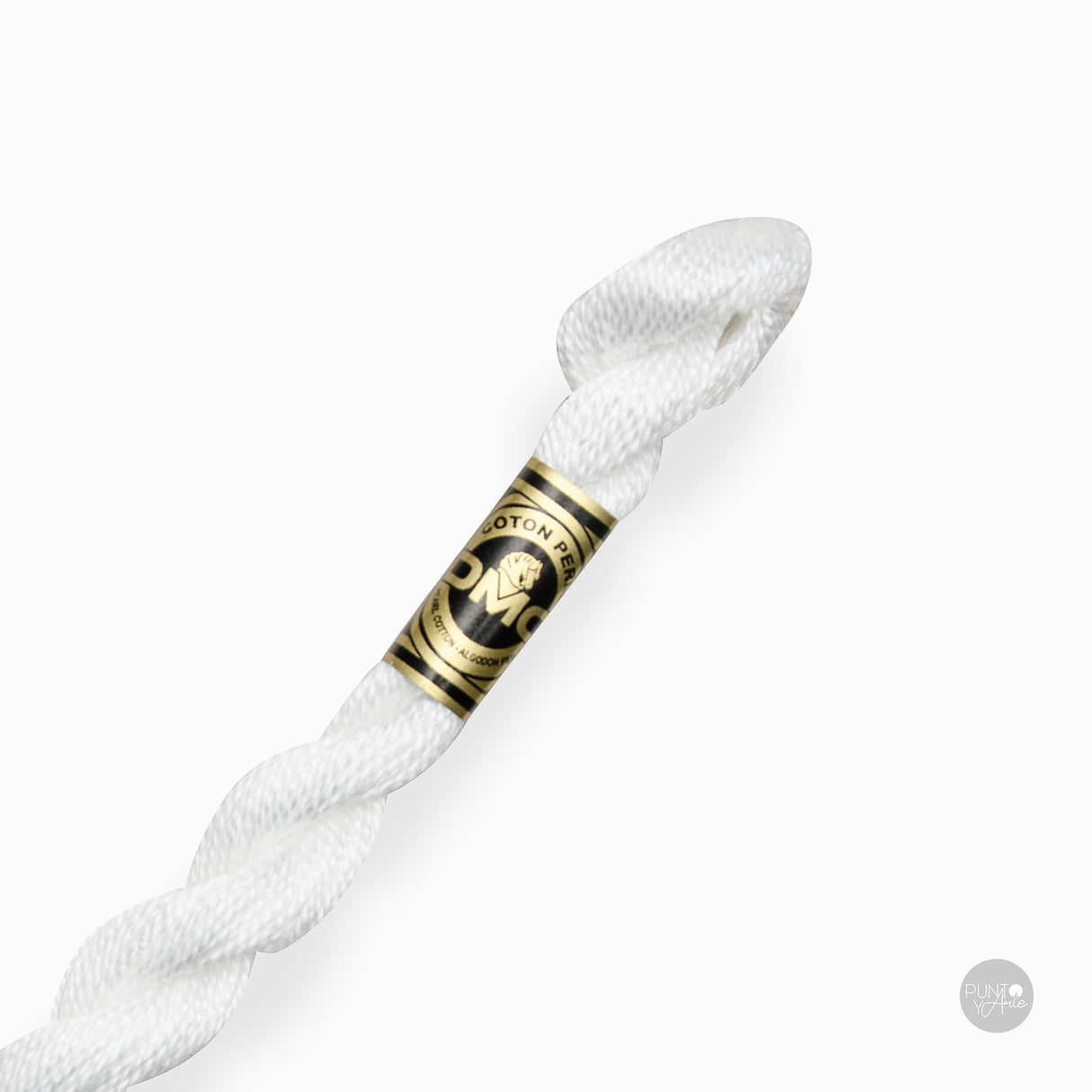 Écheveau de fil de coton Perle DMC épaisseur 3 à 15 m : élégance et polyvalence dans votre broderie