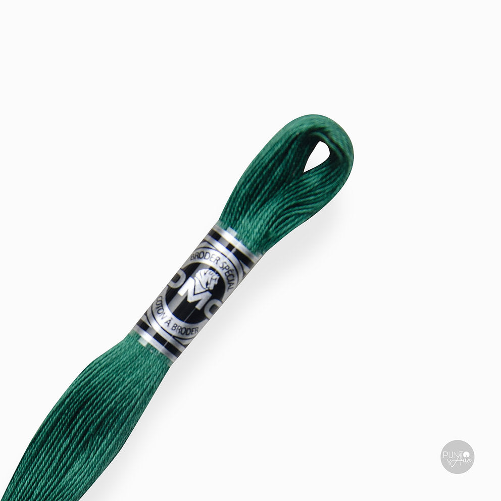 Special Embroidery Thread DMC 107/16: Brightness and quality in your embroidery