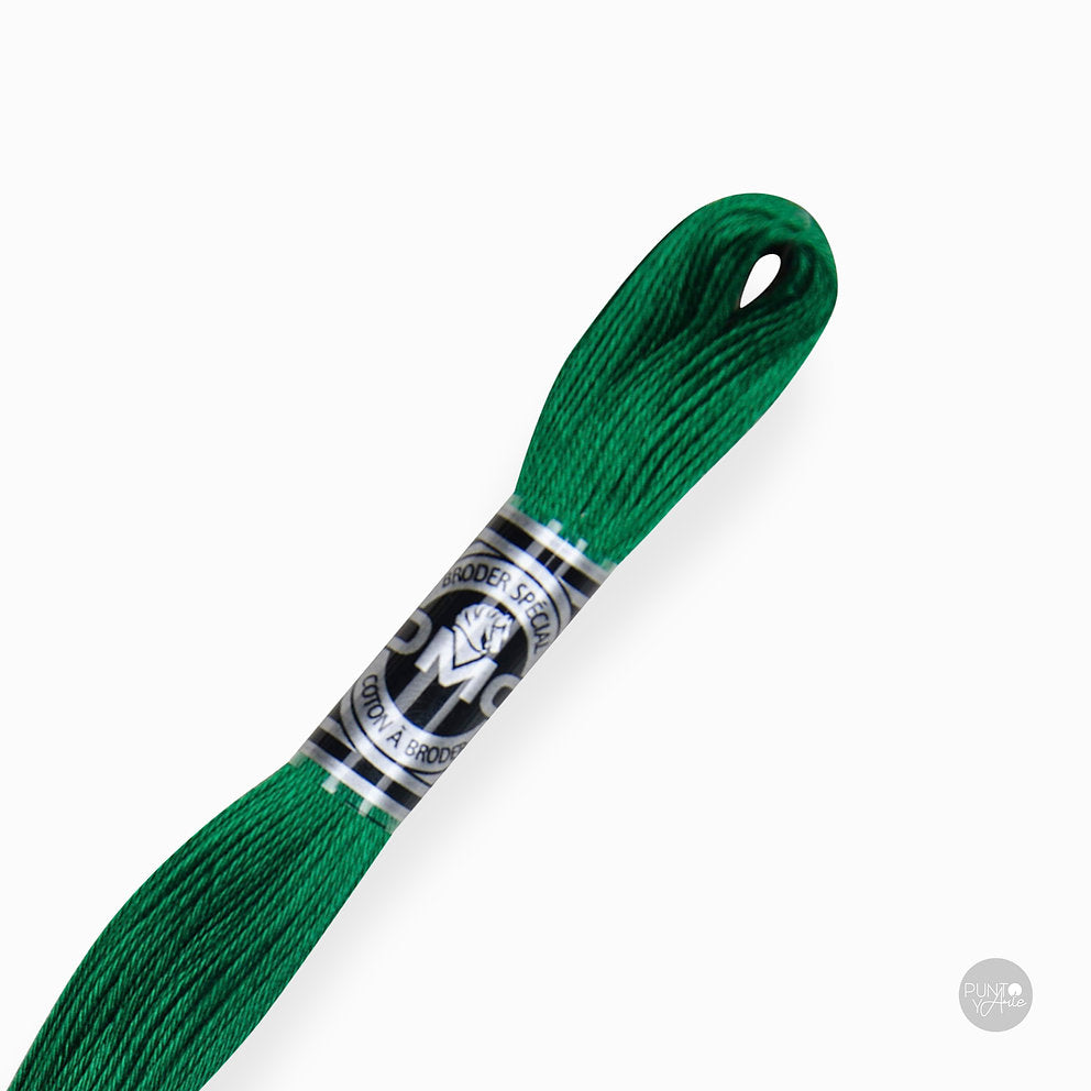 Special Embroidery Thread DMC 107/16: Brightness and quality in your embroidery