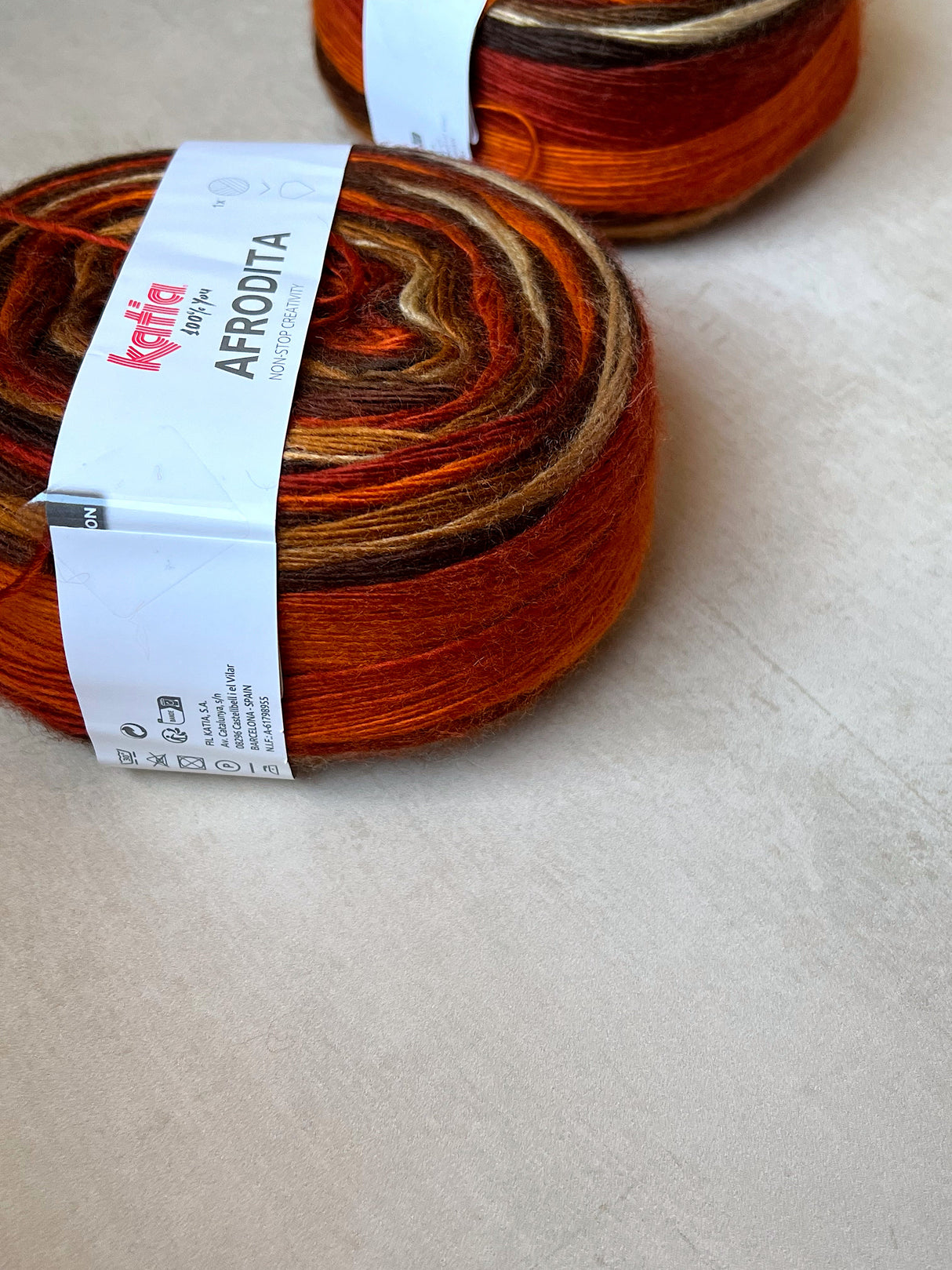 Katia Afrodita Wool : Fusion de couleur et de confort dans chaque point