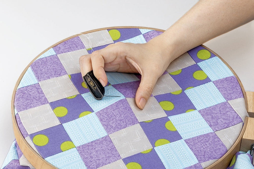 Dedal de Cuero - Clover: Comodidad y Estilo para la Costura