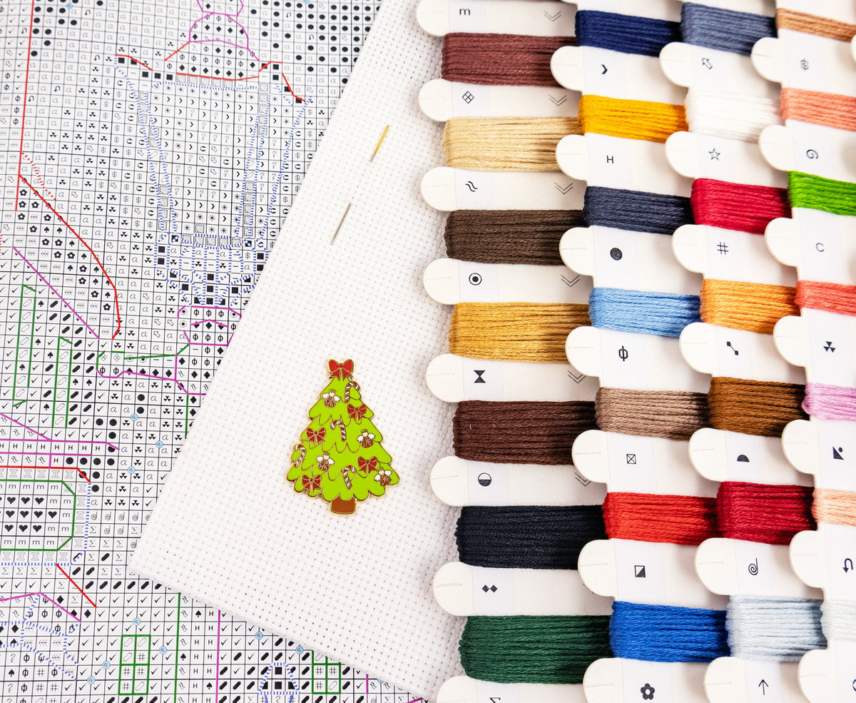 Kit de Punto de Cruz Letistitch L10-007 Holiday Magic – contenido y detalles del kit (5)