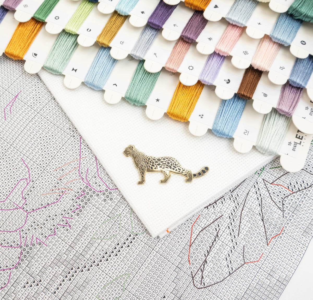Kit de Punto de Cruz Letistitch L10-014 Tiger's Embrace – contenido y detalles del kit (5)