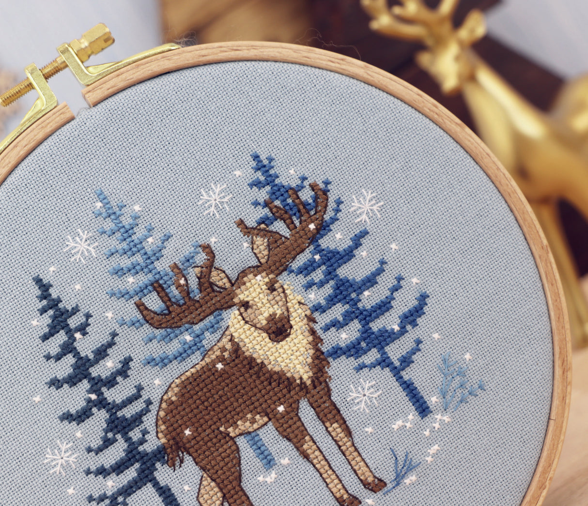 Zweigart 'Nordic Moose' Cross Stitch Pattern - Free Download!