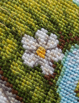 Kit de punto de cruz Aine A1042 – Blossom Gnome, gnomo de primavera, 20 × 20 cm