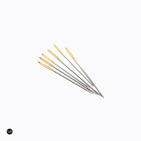 Pack of Hemline Gold Golden Eye Tapestry Needles: Precision and comfort for your upholstery projects