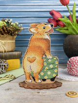 Kit de punto de cruz sobre madera MP Studia SO-163 Corgi and Ottoman – Corgi con Puf 16x12x7 cm