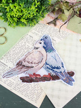 Kit de Punto de Cruz “Dove and Turtledove” MP Studia SR-1338 – Lienzo Plástico 10×14 cm