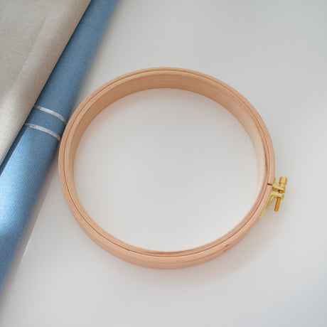 120 24mm Nurge Wooden Circular Hoops: A Sturdy Companion for Exquisite Embroidery