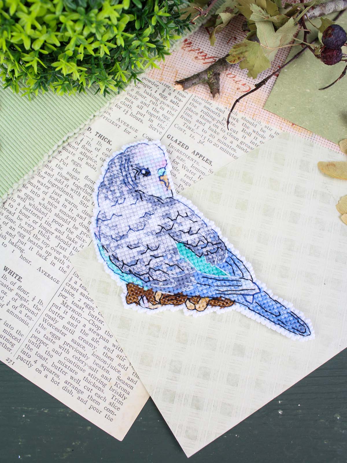 Cross Stitch Kit "Budgie" MP Studia SR-1335 - Plastic Canvas 11x9 cm