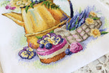 Lavender treat - SA-050 MP Studia - Kit de punto de cruz