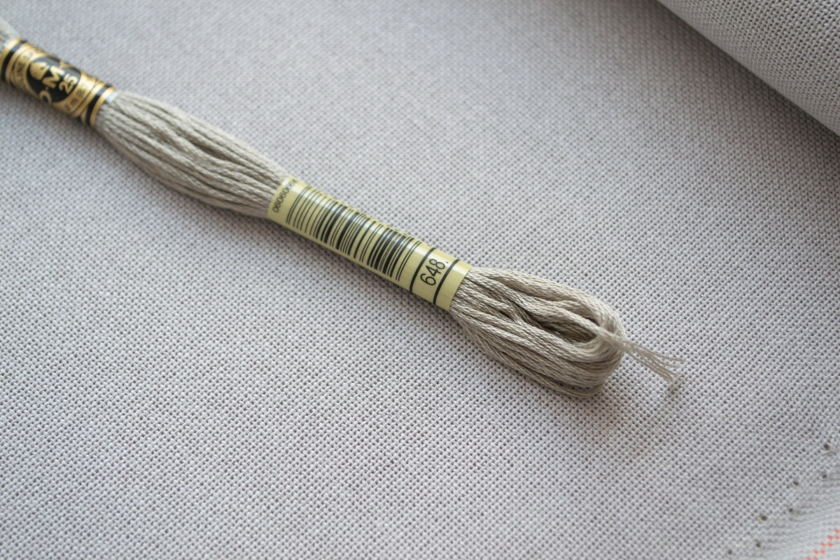 Tela Lugana 28 ct Zweigart color 786 doblada