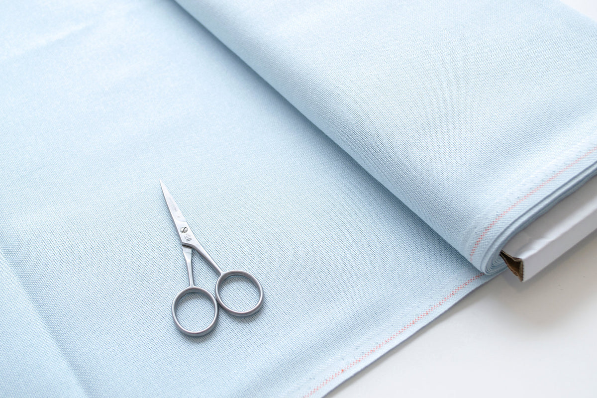 Kreuzstichstoff Brittney Lugana 28 ct. Ice Blue von ZWEIGART 3270/550