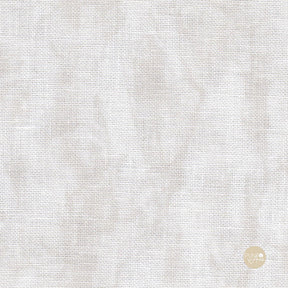 Tela Zweigart Newcastle 40 ct Vintage color natural con textura uniforme para punto de cruz detallado