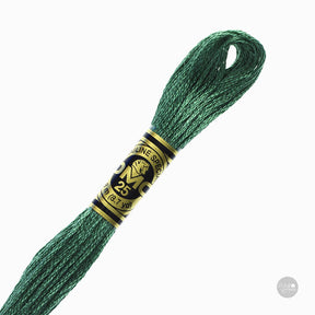 Hilo de bordado DMC Mouliné Spécial 117MC color 561 algodón mercerizado de 8 metros