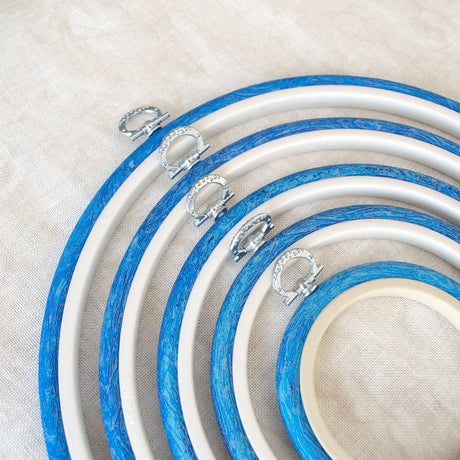 Cadre-cadre Blue Nurge Hoop : votre solution élégante pour broder et afficher en une seule étape