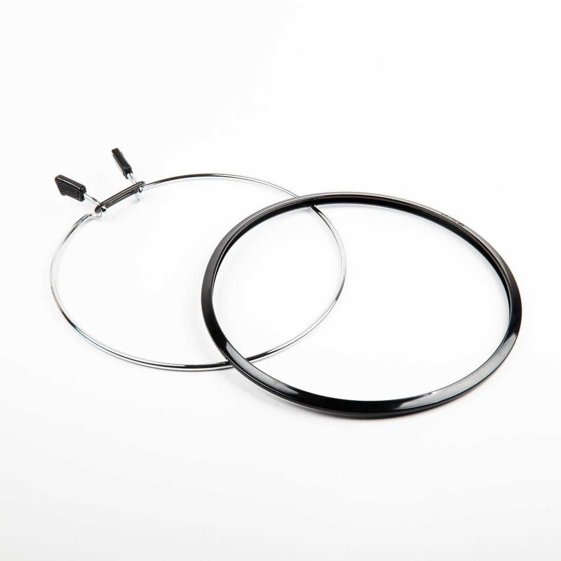 Nurge Flexible Hoop in Black: Your Perfect Ally for Hand and Machine Embroidery Projects