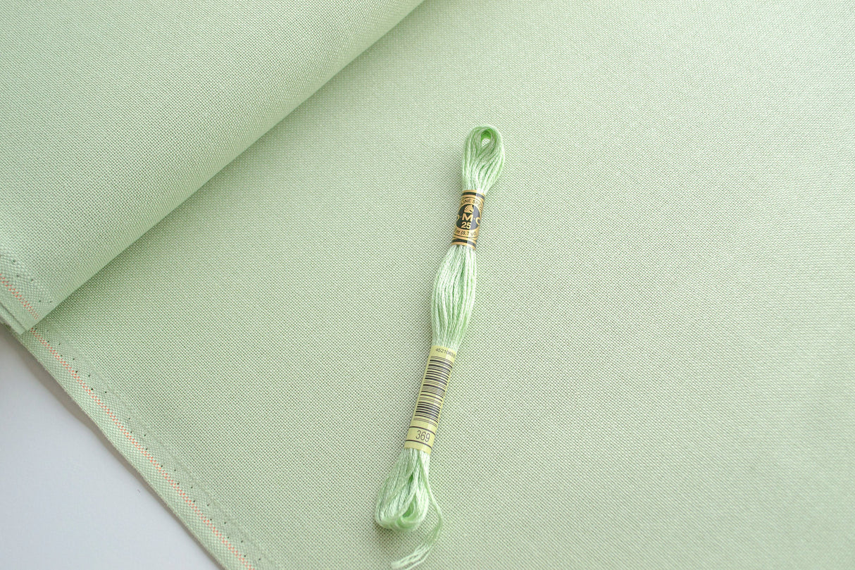 3984/6083 Tissu Murano Lugana 32 ct. Vert de ZWEIGART pour le point de croix