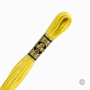 Hilo de bordado DMC Mouliné Spécial 117MC color 18 algodón mercerizado de 8 metros