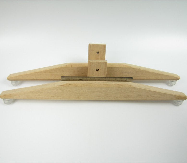 Bodenrahmen Nurge 200: Ökologisches Holz für professionelle Stickereien