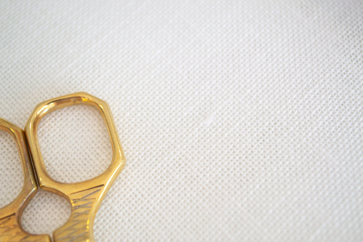 3604/100 Tela Dublin Lino 25 ct. Blanco de ZWEIGART