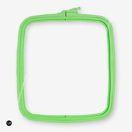 Cadre carré vert Nurge : précision et élégance dans chaque point
