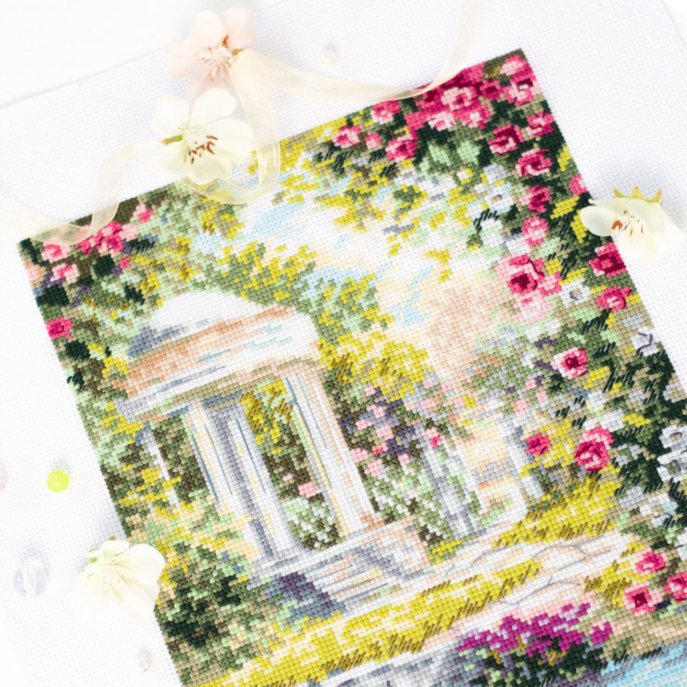 Cross Stitch Kit. The Rotunda - Magic Needle 210-066