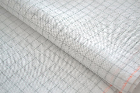 3516/1219 Premarked Murano Lugana Fabric 32 ct. by ZWEIGART Easy Count Grid