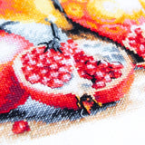 Kit de punto de cruz Magic Needle 70-49 Pomegranate Breakfast con granadas y pájaros