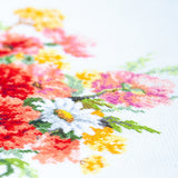 Kit de punto de cruz Magic Needle 70-58 Wildflowers con flores silvestres, 26 x 26 cm