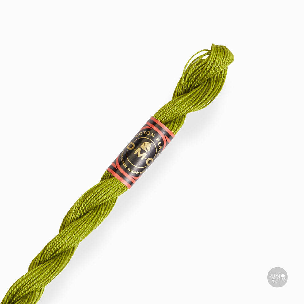 Hilo DMC Perlé 8 color 581