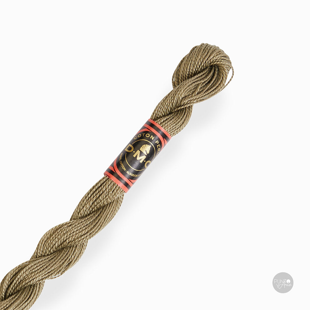 Hilo DMC Perlé 8 color 640