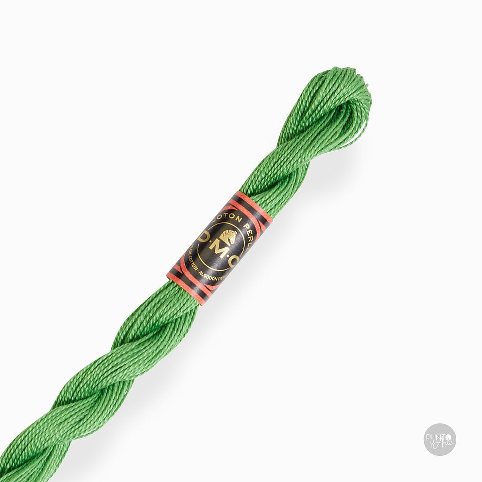 Hilo DMC Perlé 8 color 702