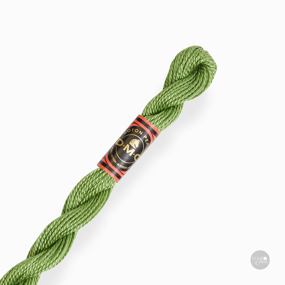 Hilo DMC Perlé 8 color 988
