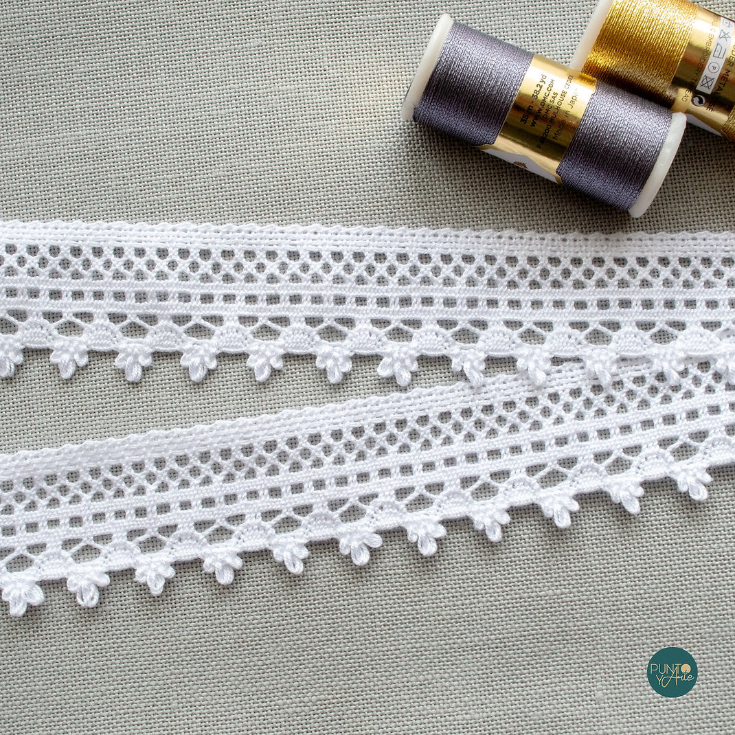 Merletto con pizzo 30 mm - 100% cotone Colore 1 - Zweigart