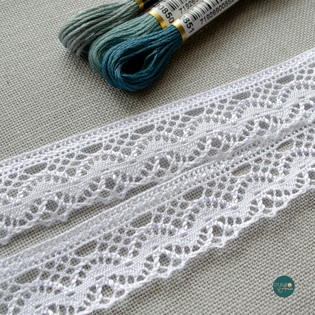 Lace with 100% cotton lace. Zweigart Color 1