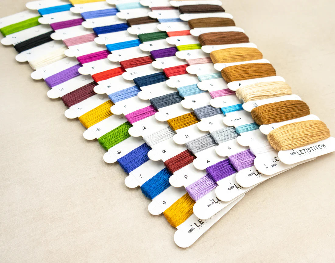 Kit de Punto de Cruz LetiStitch – Dragon Studies L9965