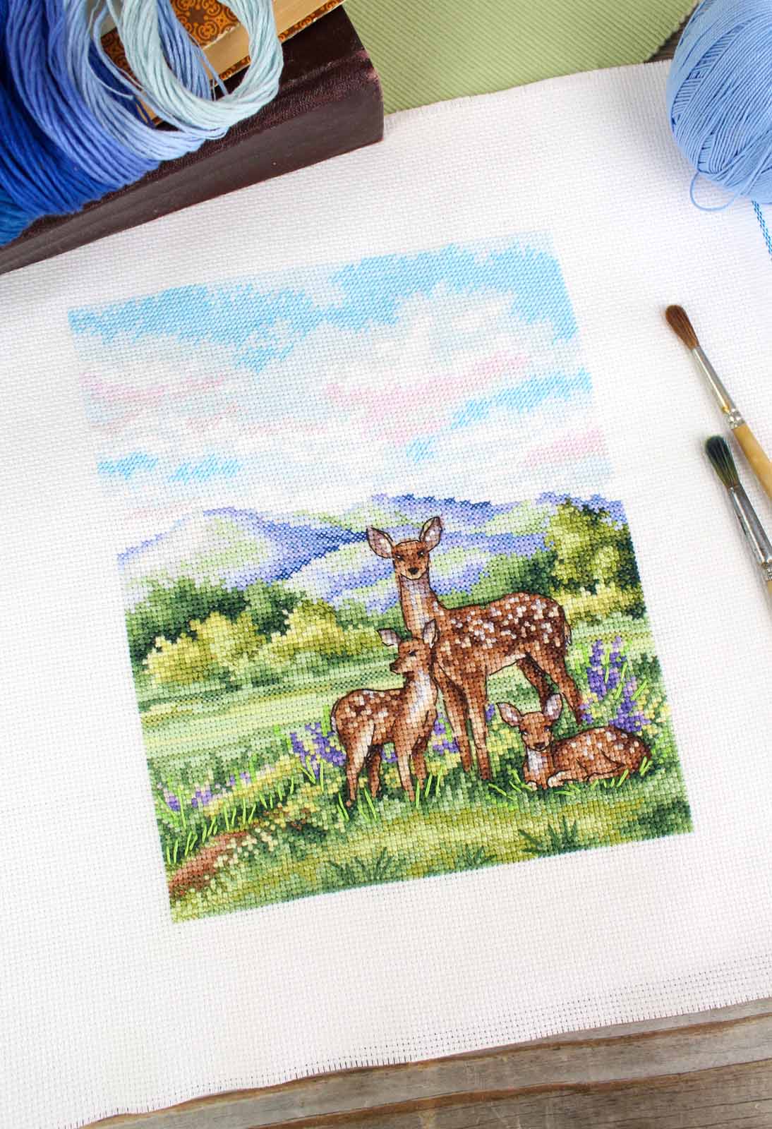 Kit de Punto de Cruz MP Studia SNV-936 – Graceful Deer