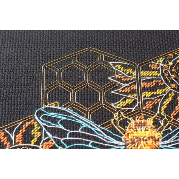 AH-124 Bee Paradise - Cross Stitch Kit - Abris Art