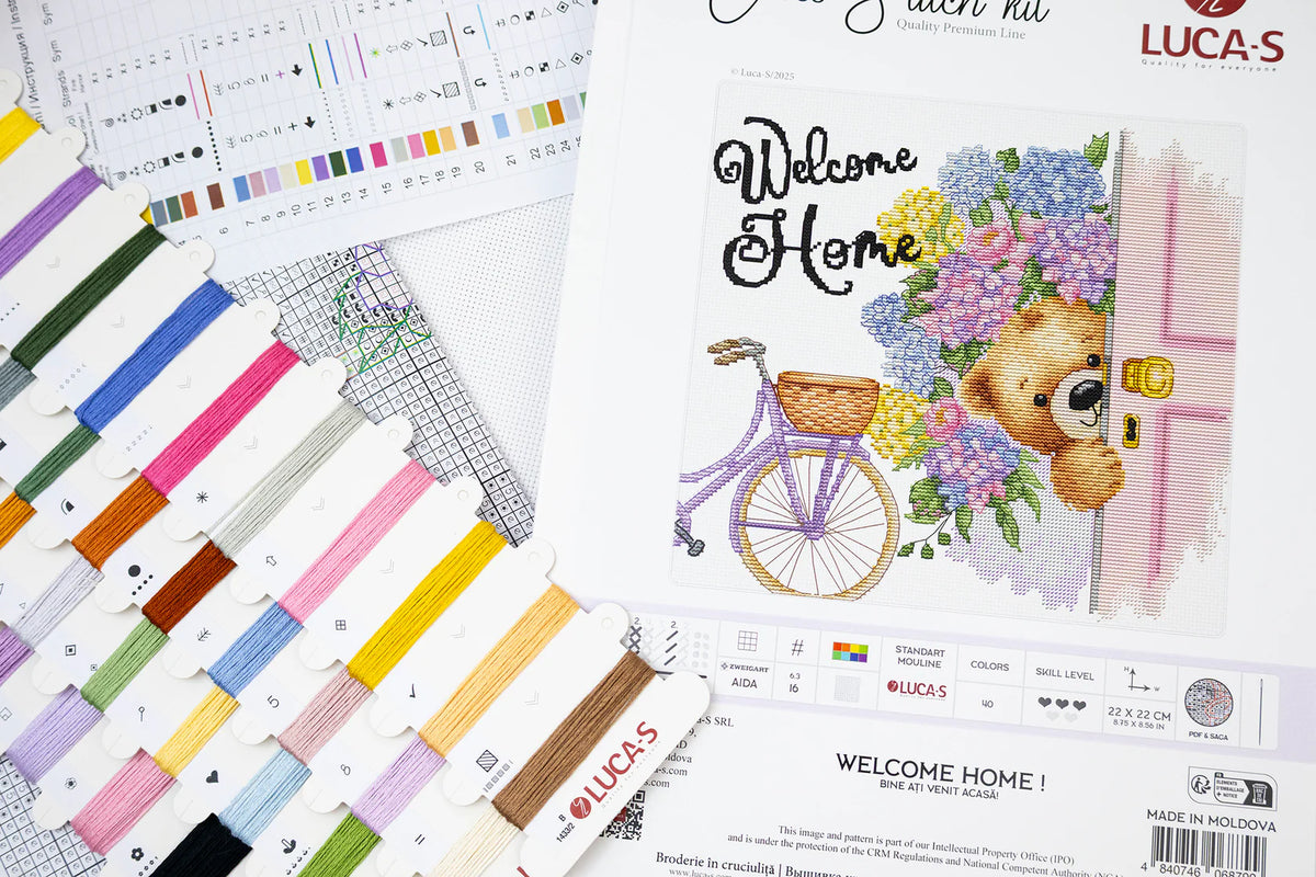 Luca-S B1433 – Welcome Home! | Cross stitch kit with teddy bear, flowers and bicycle