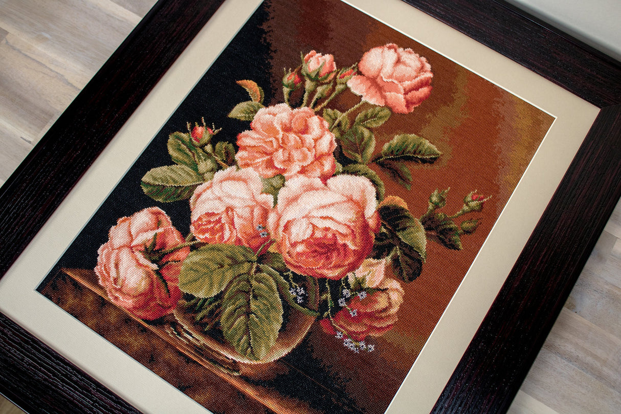 B488 Vase of roses - Luca-S - Cross Stitch Kit