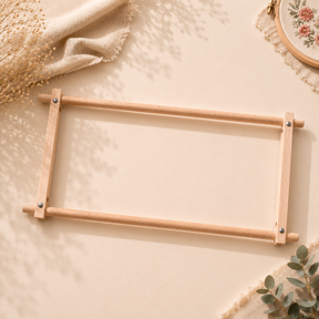 Bastidor rectangular de madera Easy Clip Frame 68 x 22 cm con barras y clips para sujetar tela de punto de cruz, tapicería o bordado contado.
