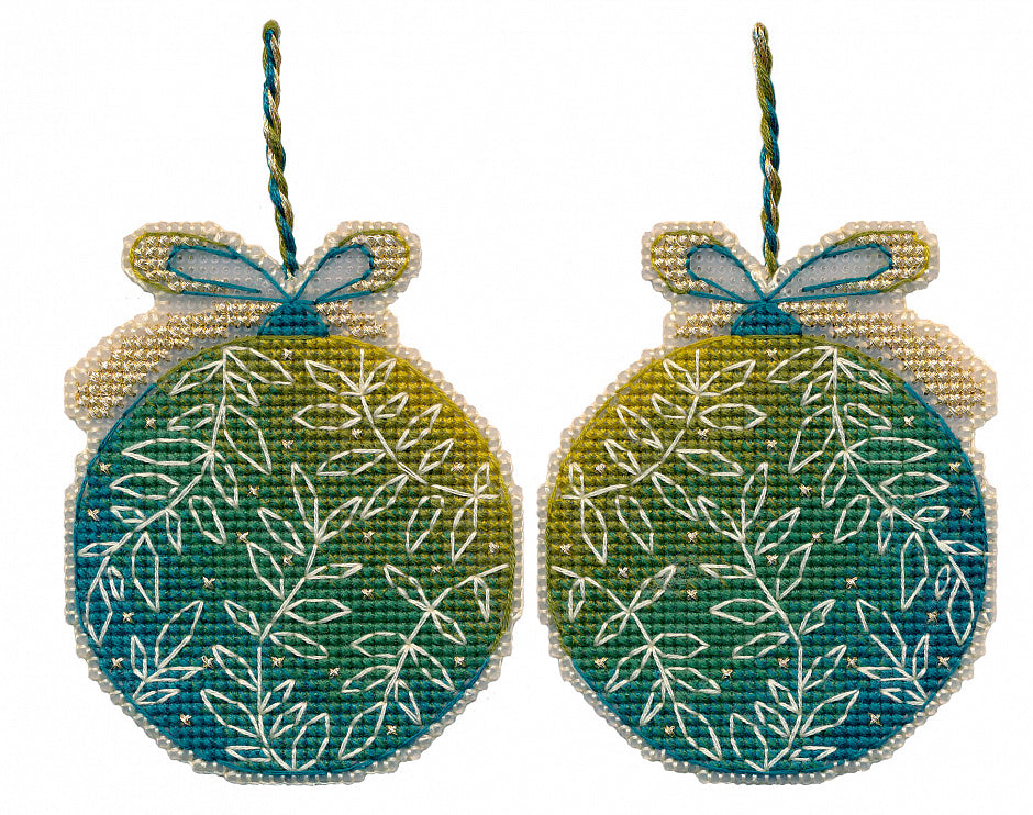 Kit de punto de cruz Oven S1694 – Christmas Tree Decoration / Green Ball / Adorno navideño para árbol 7,3x9 cm