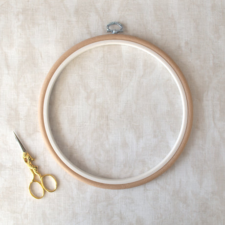 Nurge Hoop Frame in Beige: A Classic Touch for Your Embroidered Creations